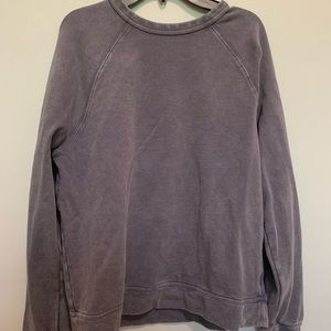 Universal Thread crew neck